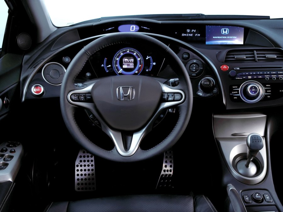 Honda Civic хэтчбек черный