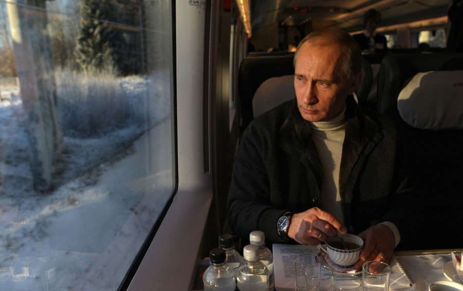 Путин на электричке во Владимир