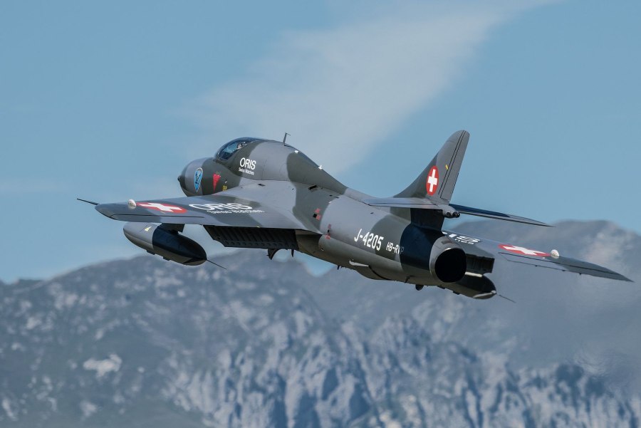 Самолет Hawker Hunter f1, f4, f6
