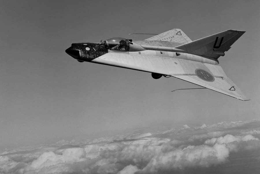 Самолет Saab 210 Draken