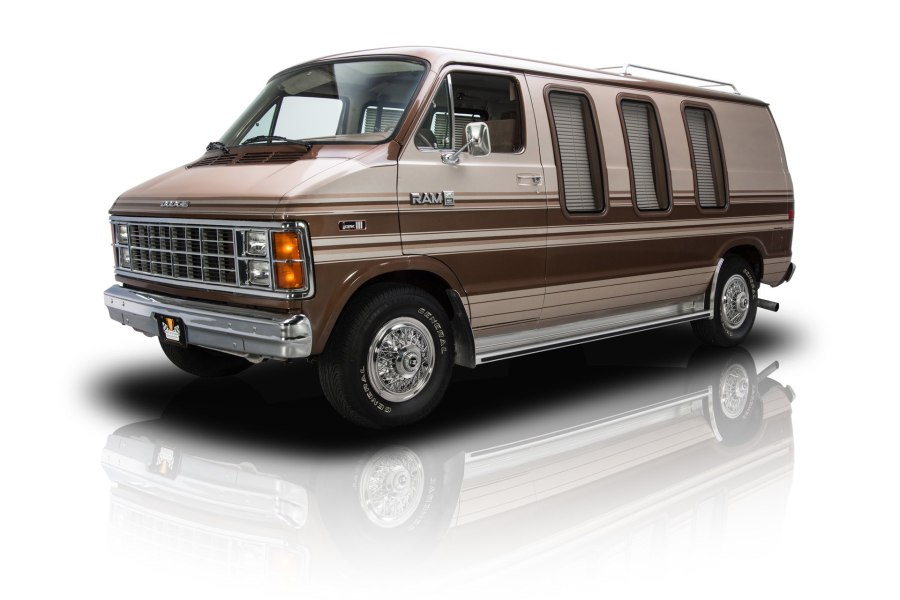 Фургон dodge Ram van