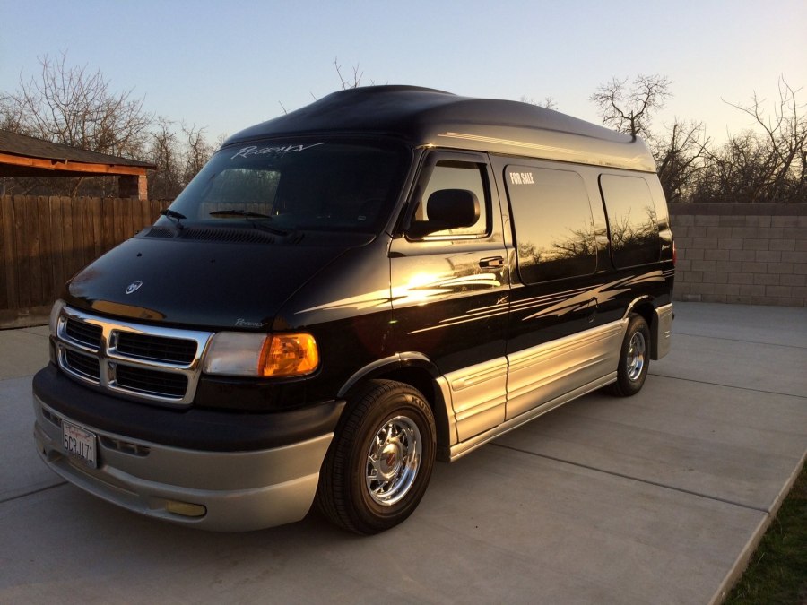 Dodge Ram 2500 van
