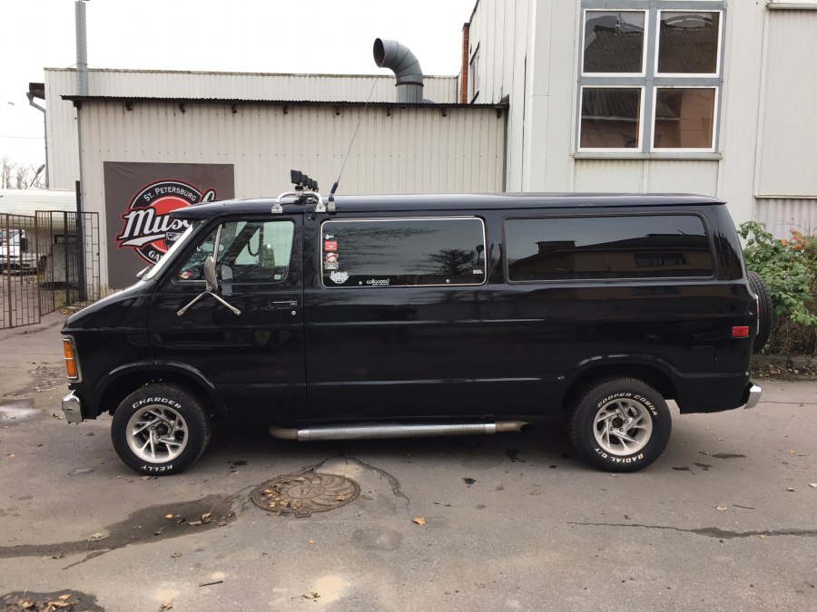 Dodge Ram фургон