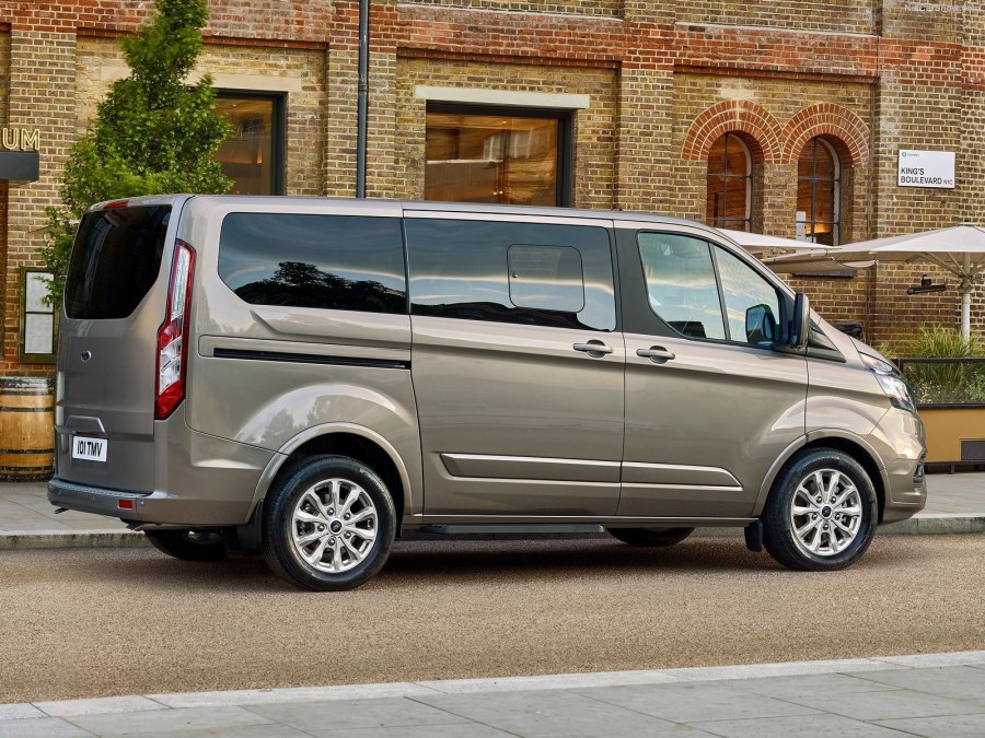 Ford Tourneo Custom 2017