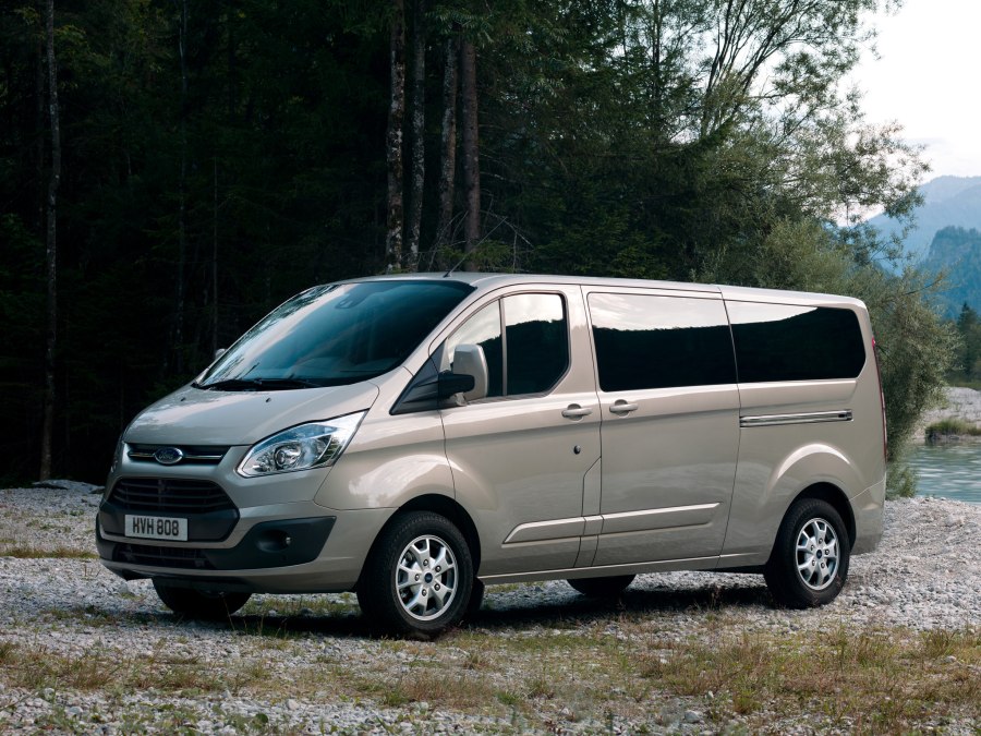 Ford Tourneo Custom 2013