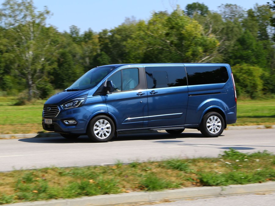 Ford микроавтобус Tourneo Custom