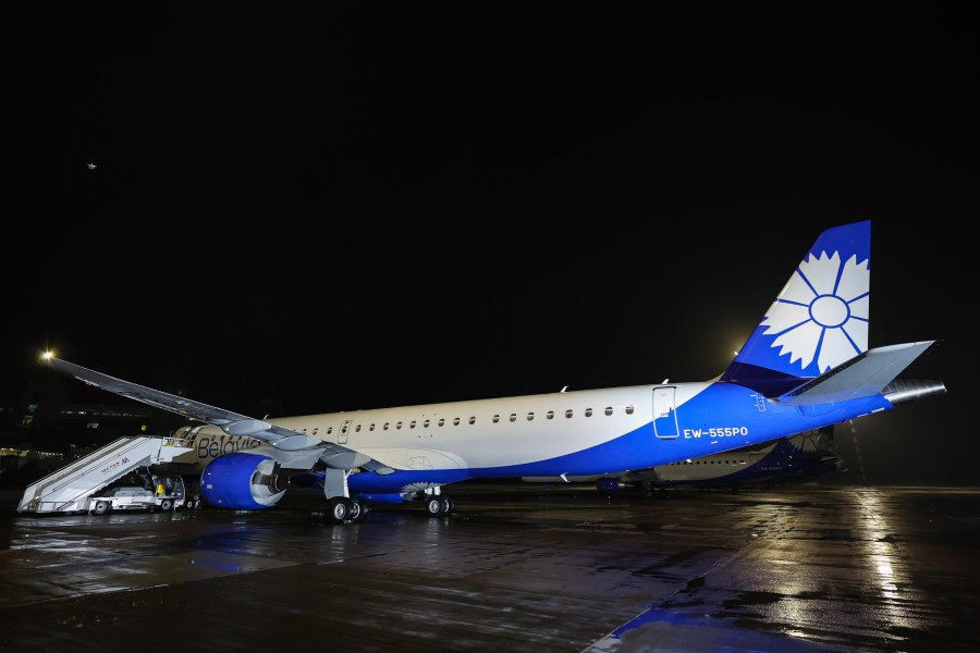 Самолет Эмбраер e-Jet