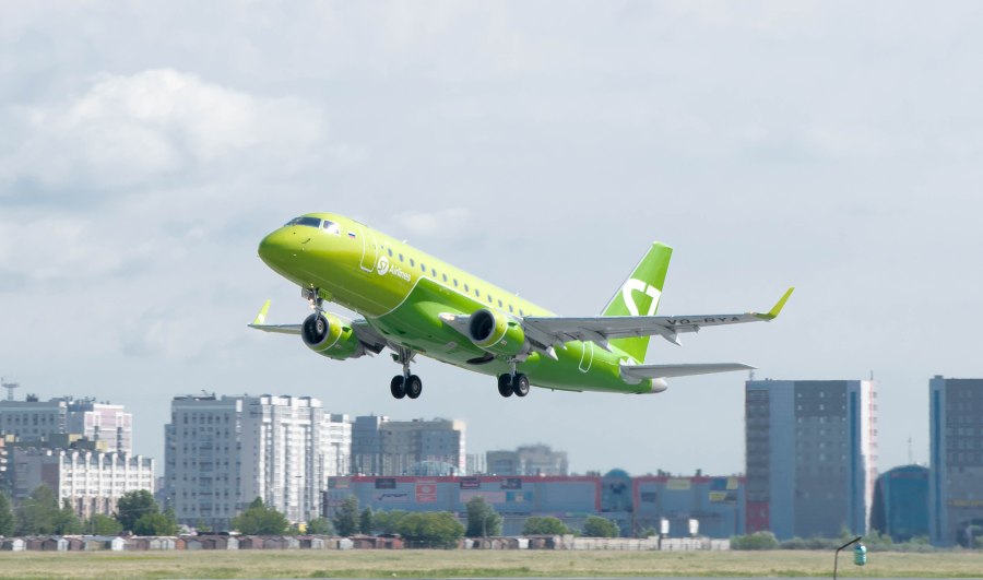 Embraer 170 самолет s7