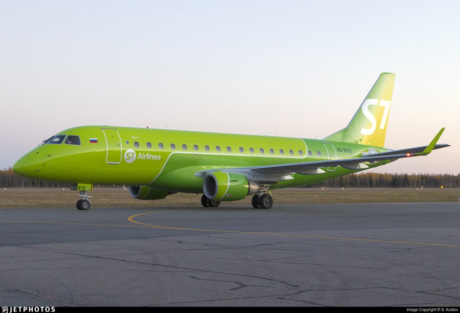 Embraer 170 s7 салон
