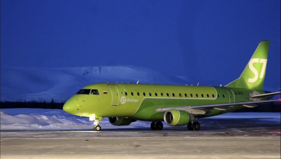 S7 Airlines 1142