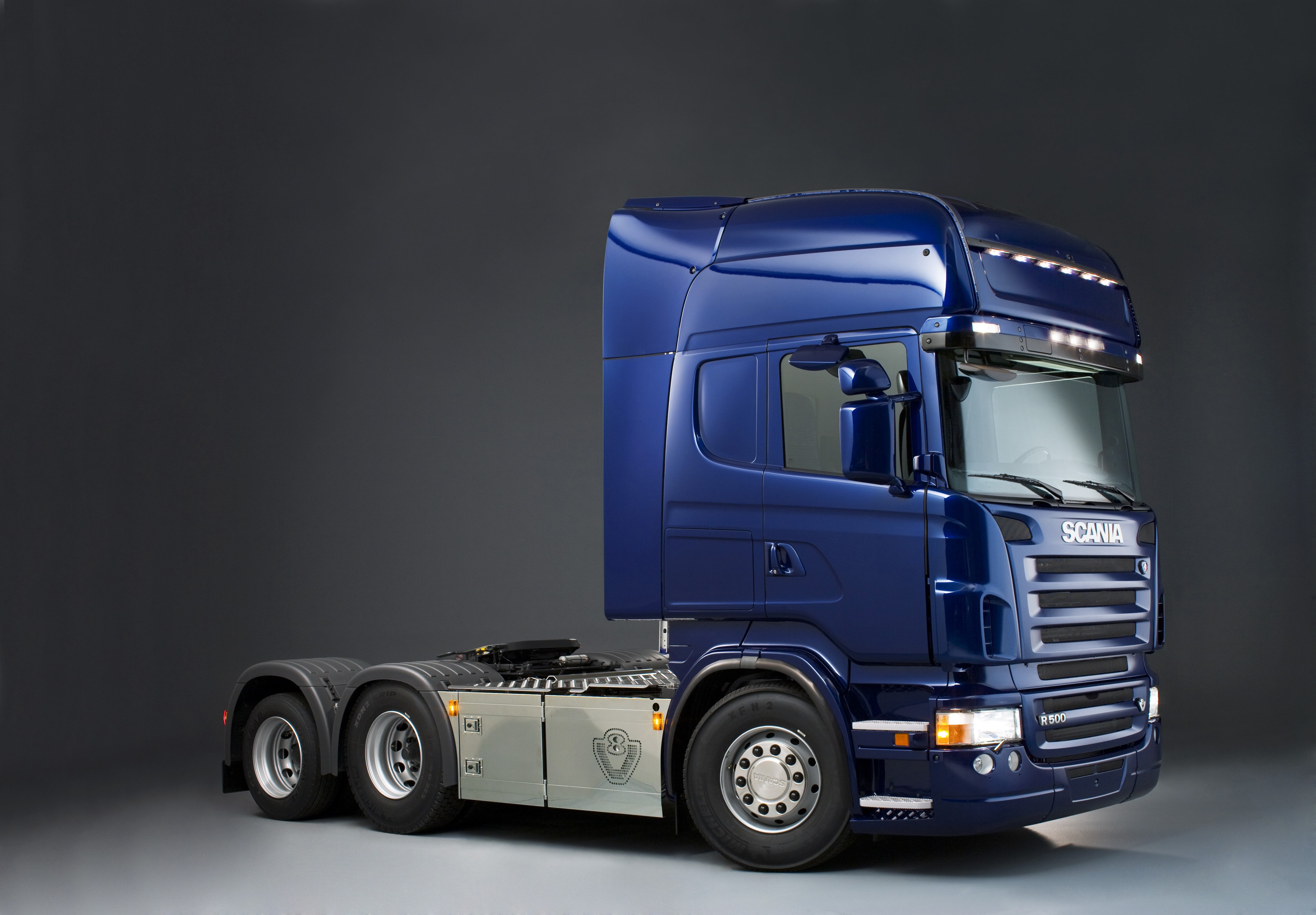 Фура без. Тягач Scania r500. Тягач седельный Scania r500. Scania r500 фура. Скания r500 Топлайн.