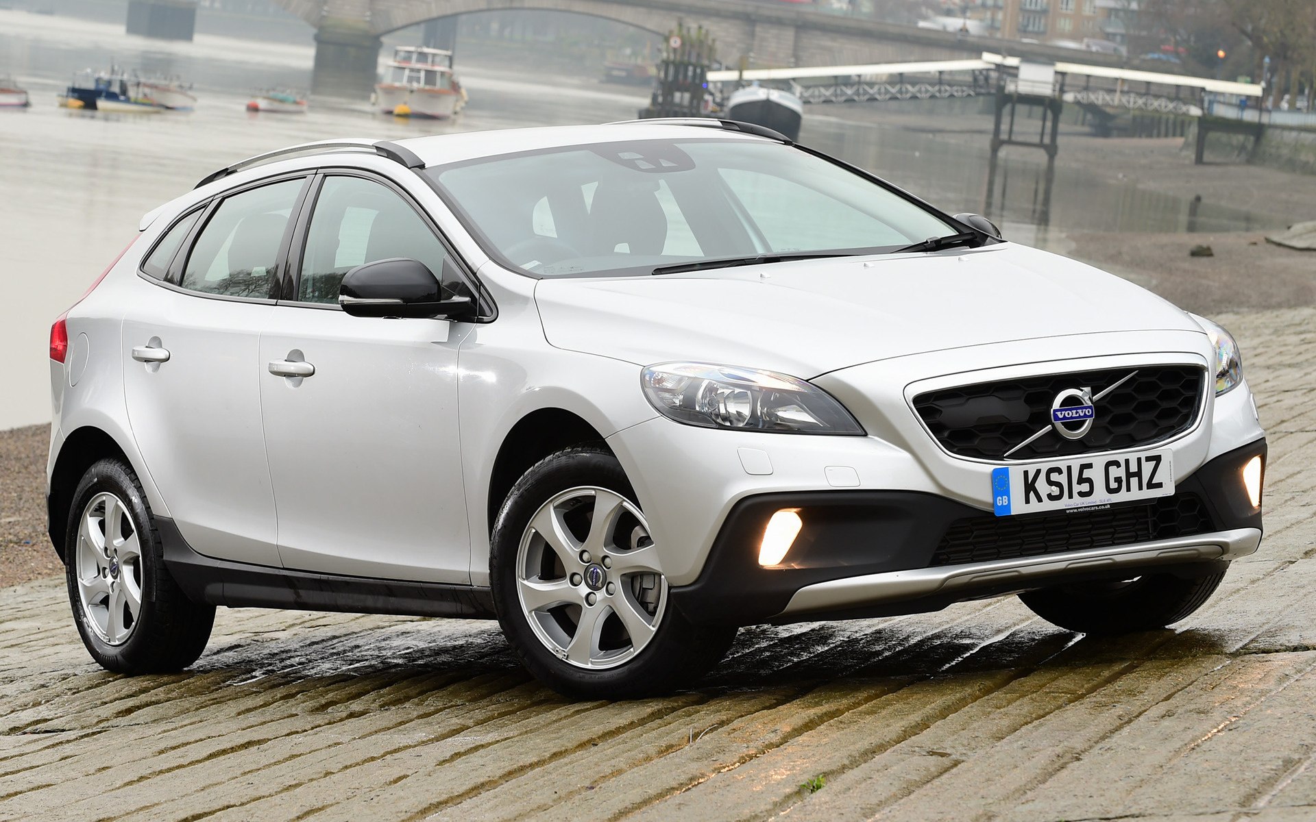 Volvo v40 Cross Country 2016