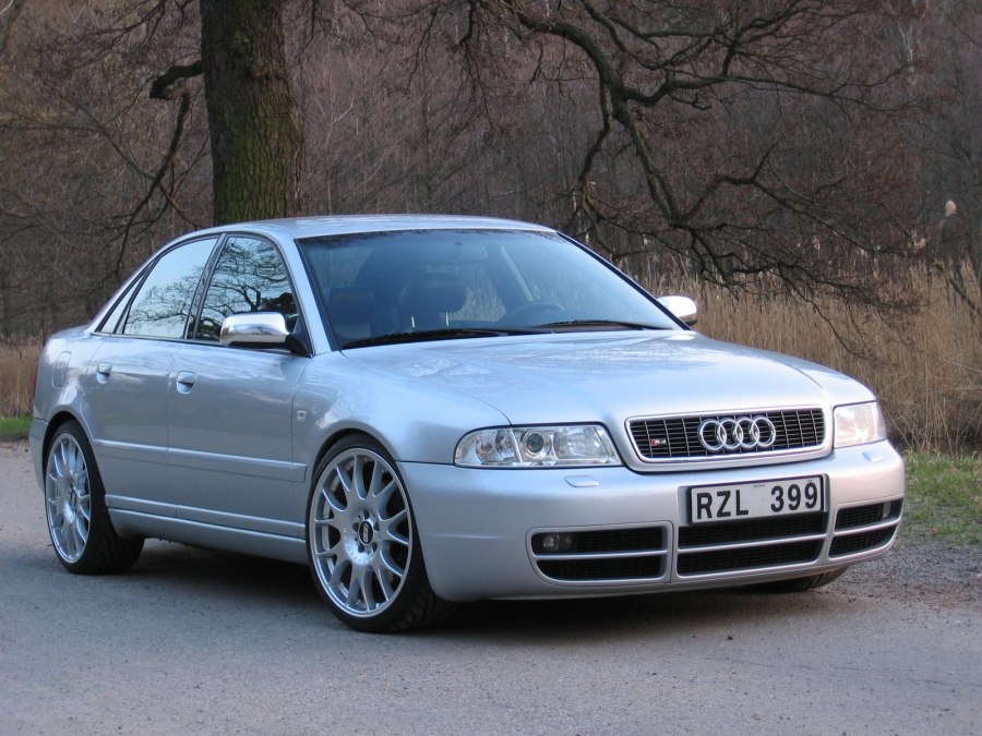 Ауди s4 1999