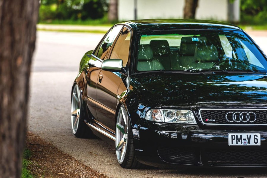 Audi rs4 b5 sedan