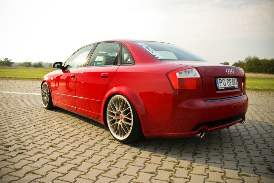 Audi a4 b6 r18