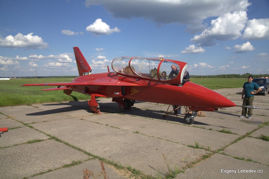 Ср-10 учебный летательный