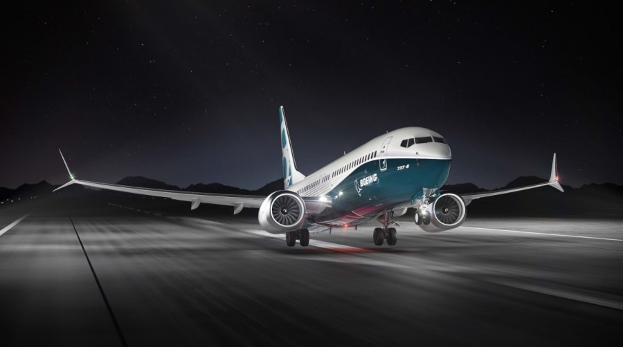 Boeing 737 Max фото