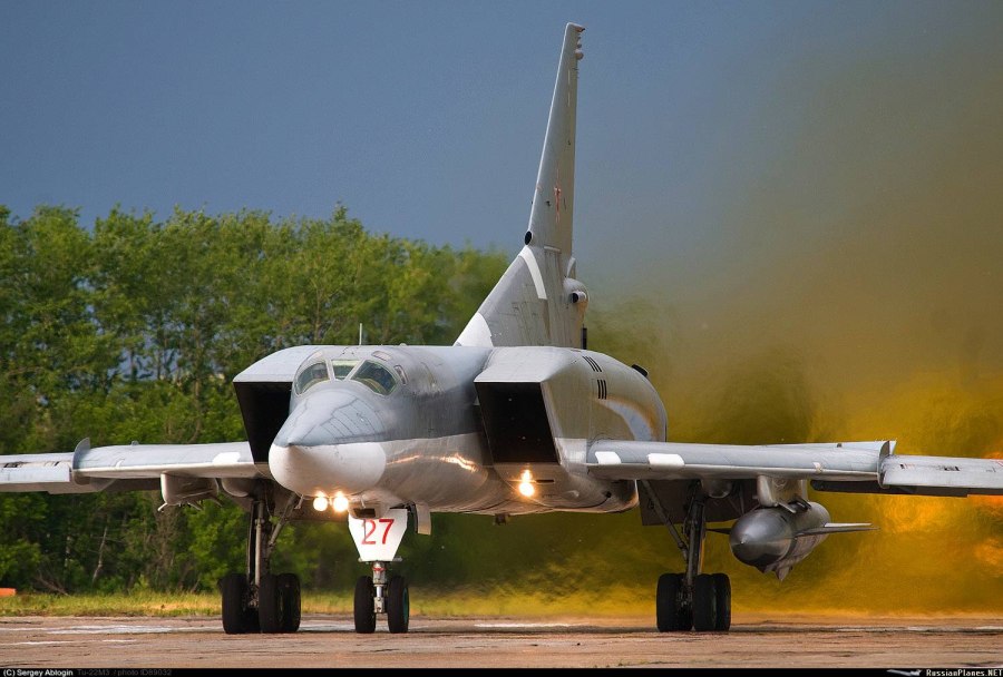 Ту-22м3 со штангой дозаправки