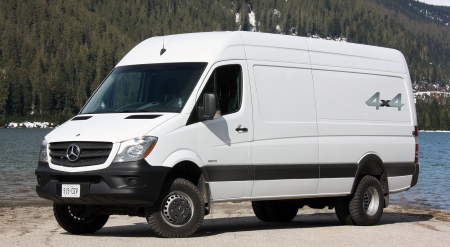 Mercedes Benz-313 CDI-Sprinter-4x4
