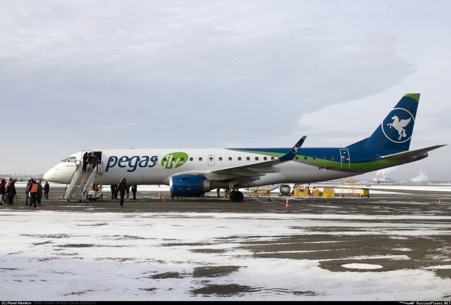 Embraer 190 Pegas Fly