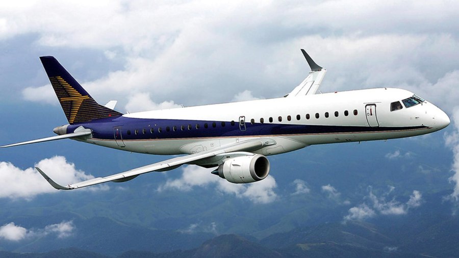 Самолет Embraer EMB 190 EMB 195