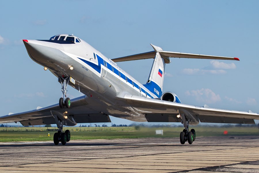Самолет ту-134 УБЛ