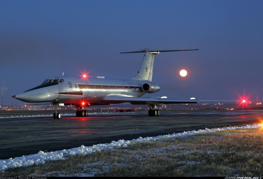 Самолет ту-134 УБЛ