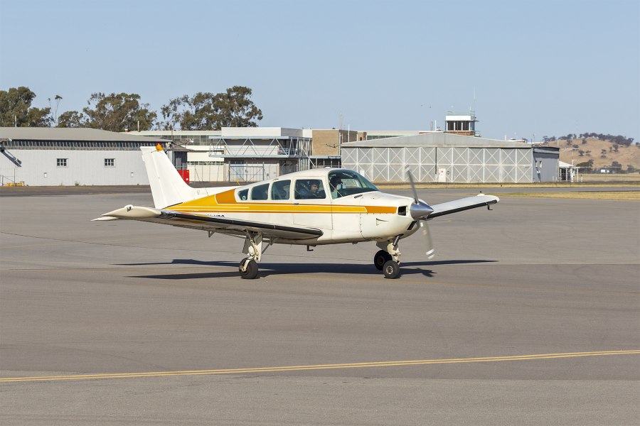 Beechcraft Bonanza g36 салон
