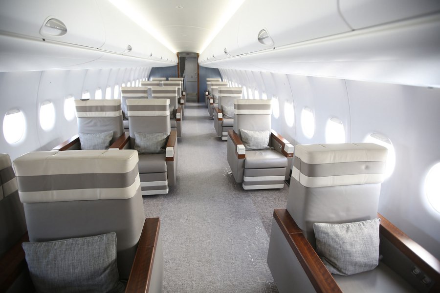 Sukhoi Superjet 100 Азимут внутри