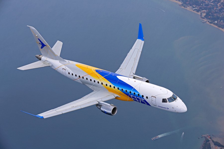 Самолет Эмбраер e-Jet