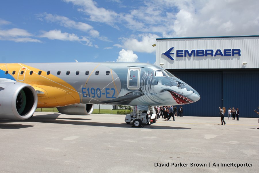 Самолёт Embraer e 190