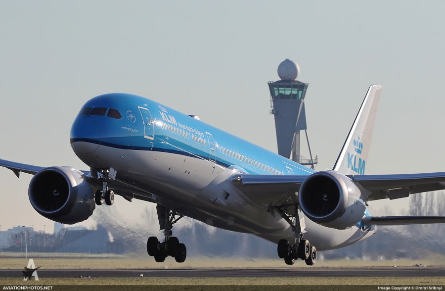 Боинг 787 Дримлайнер