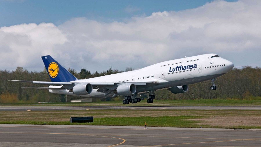 Боинг 747 Lufthansa