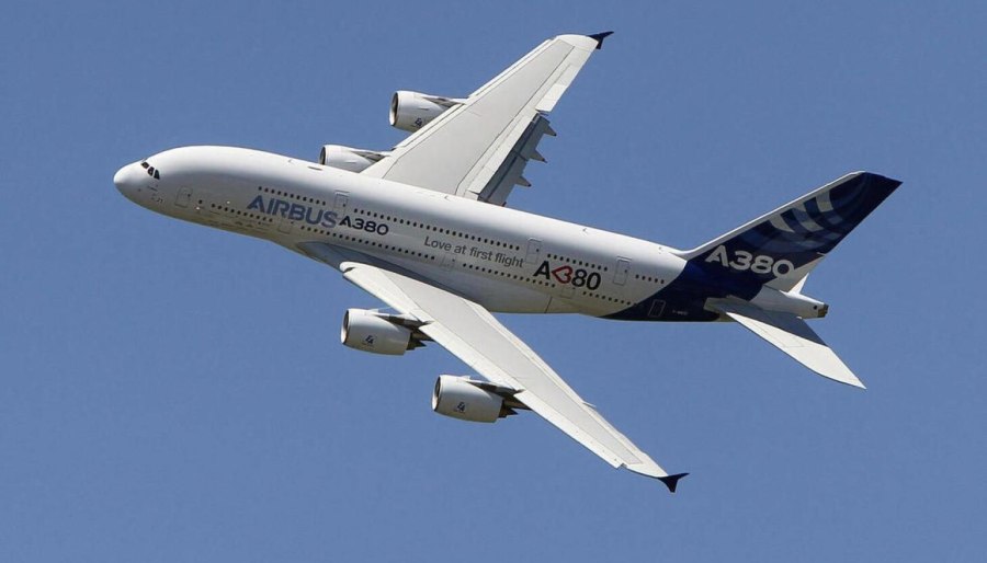 А380 самолет NFQ