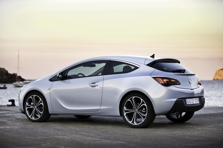 Opel Astra j GTC