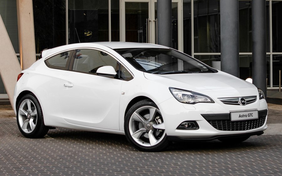 Opel Astra j GTC 2013