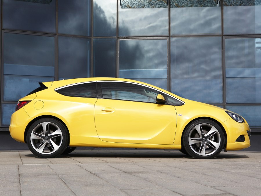 Opel Astra GTC 2014