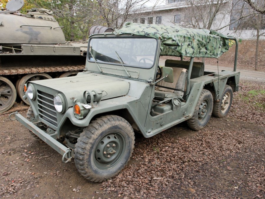 M151 Mutt 6-Wheeler