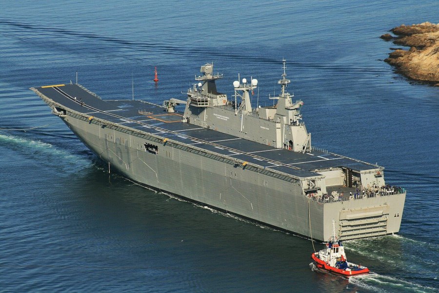 Турецкий авианосец Anadolu