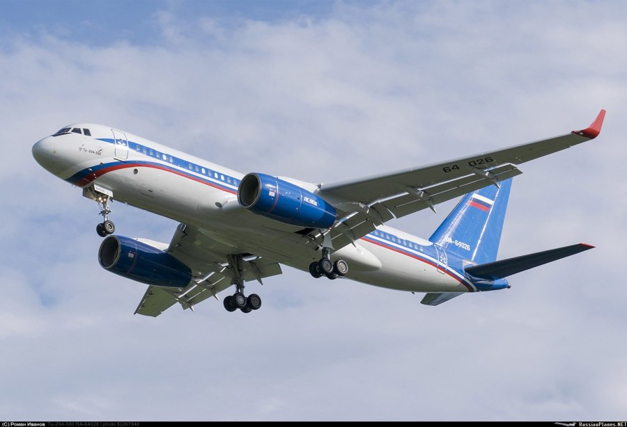 Ту-204-300 64026