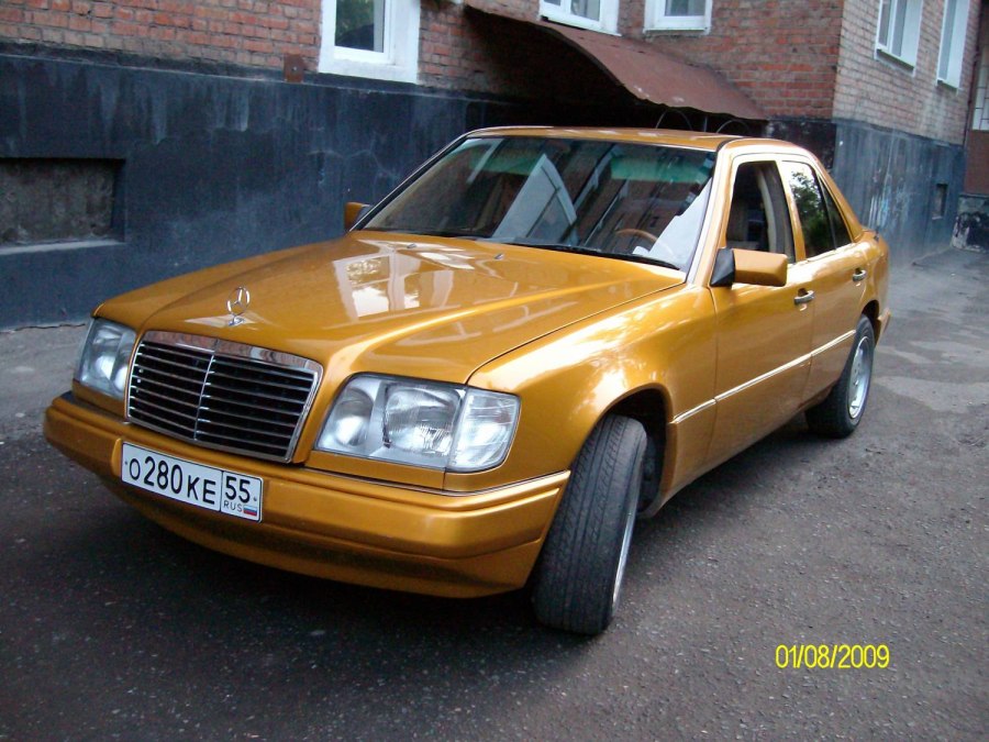 Мерседес w124 желтый