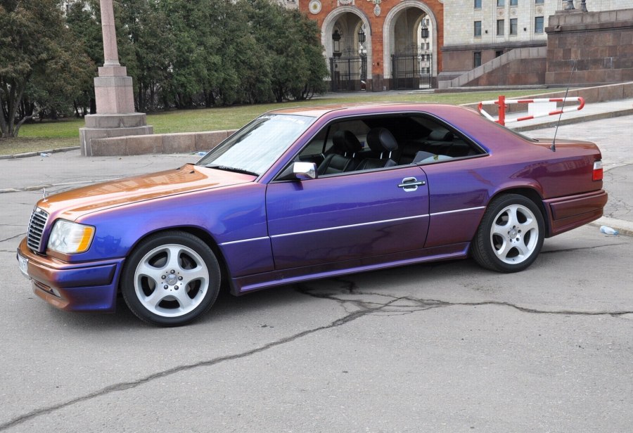 Mercedes Benz w124 фиолетовый