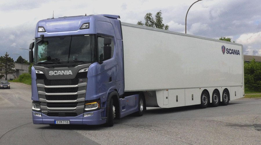 Scania s 500 v8