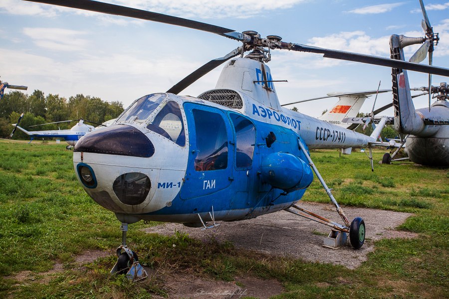 Ми-1 кабина