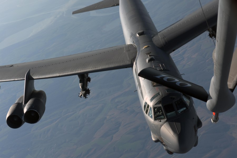 Boeing b-52 Stratofortress Flight Deck