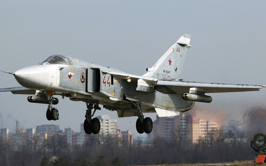 Бомбардировщик Су-24м