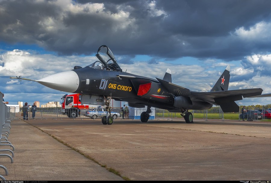 Су-47 Беркут кабина