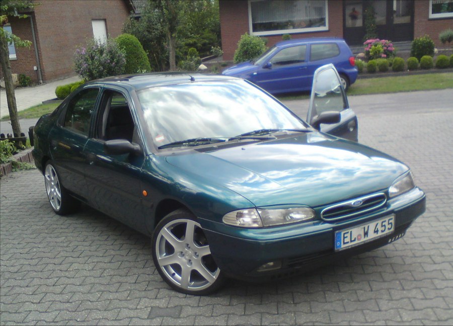 Ford Mondeo mk1