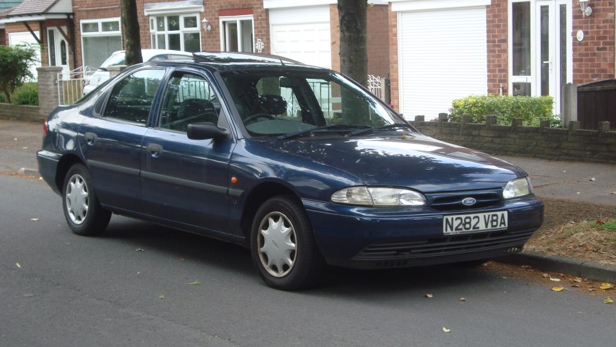 Ford Mondeo 1 поколение