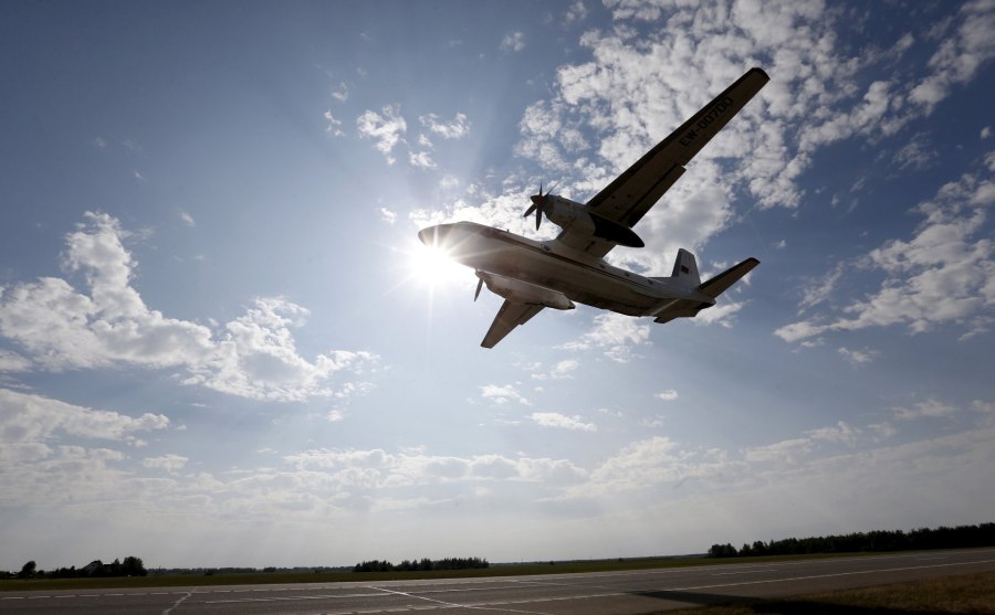 АН-26 на закате